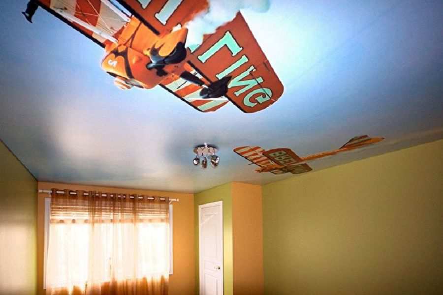 Фотография натяжного потолка в детской комнате